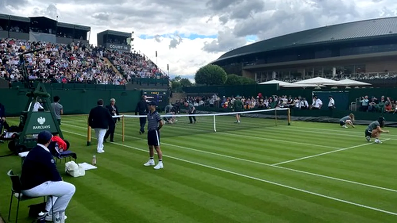 Activiștii de mediu întrerup o partidă de tenis la Wimbledon. 2 persoane sunt reținute