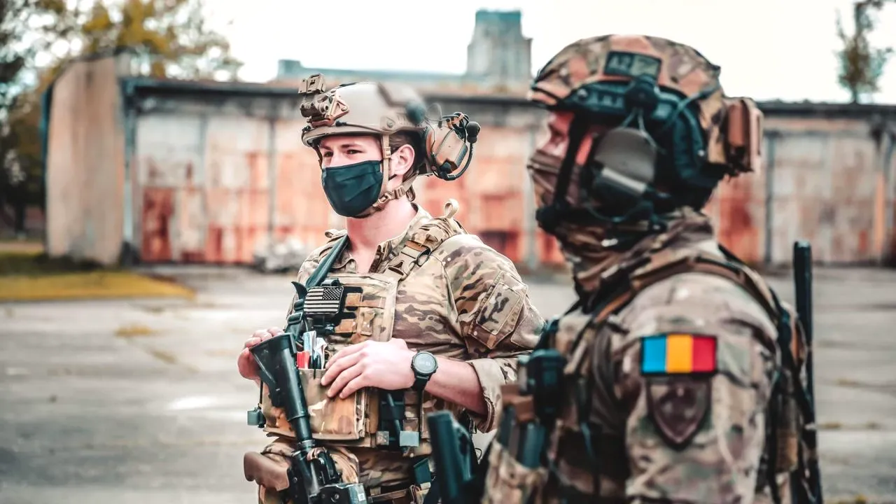 PROIECT | Armata Română poate interveni, în străinătate, pentru protecția cetățenilor săi „aflați în pericol”