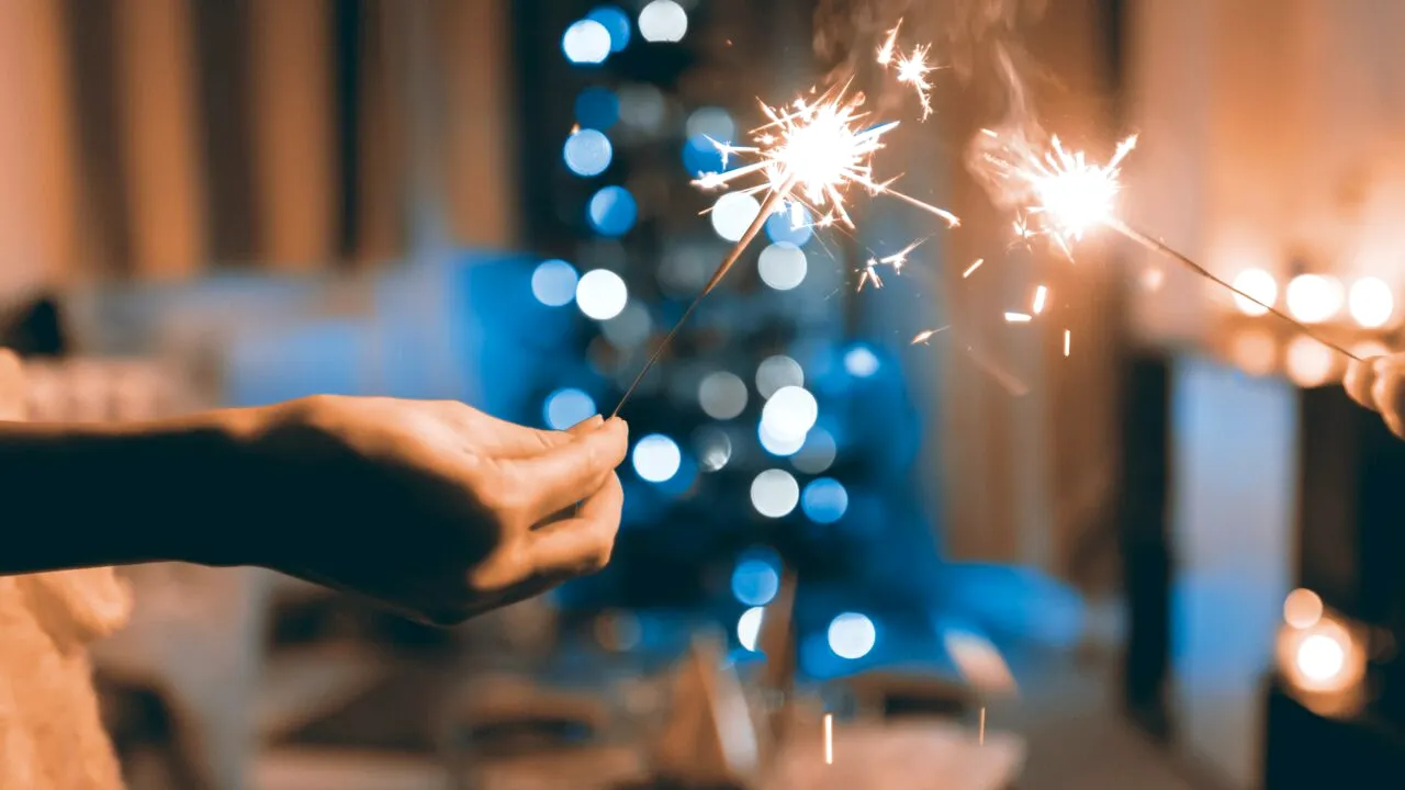 Studiu. Cinci din zece români vor face sărbătorile acasă