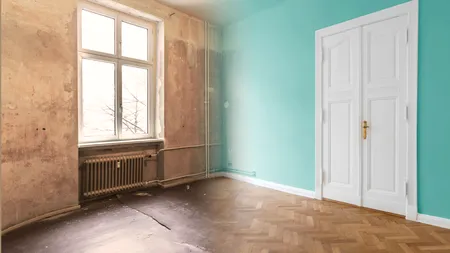 Descoperirea bizară făcută de un cuplu într-un apartament vechi închiriat. Nici proprietarul, care deținea clădirea de 20 de ani, nu știa!