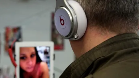 Un nou tip de șantaj în Singapore. Ce pățesc tinerii naivi. VIDEO