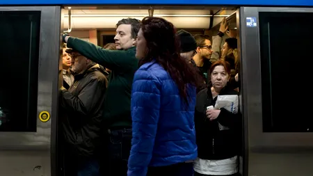 DSP București cere soluții pentru reducerea aglomerației din mijloacele de transport în comun - surse