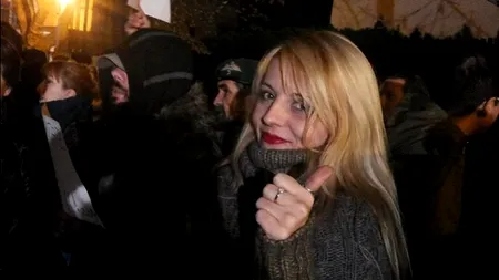 O actriță îl atacă dur pe Victor Ponta și îl somează să nu se mai compare cu Ion Rațiu