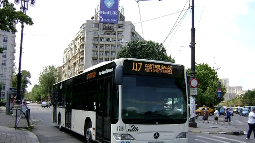 Incredibil CE A GĂSIT un călător într-un autobuz din București! Bărbatul, dezgustat de nesimțirea oamenilor