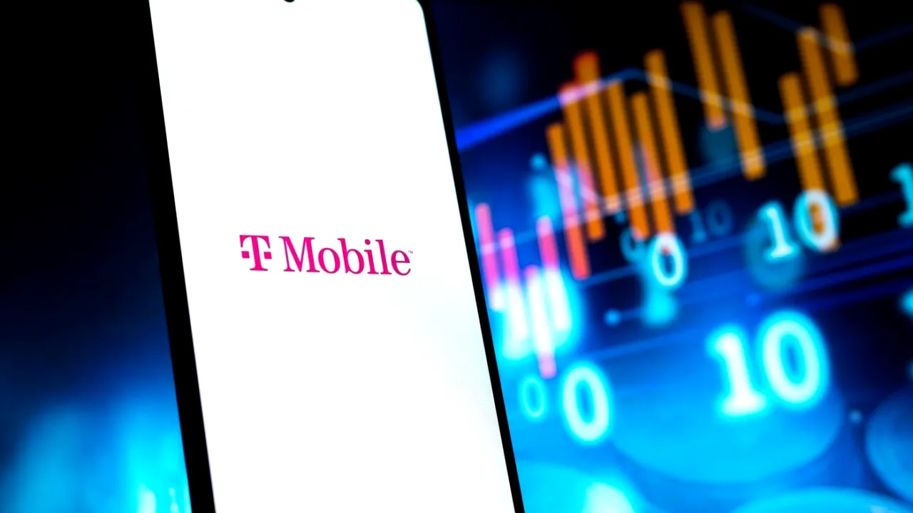 Vodafone și Digi preiau TELEKOM România Mobile pentru 70.000.000 de euro. Tranzacția, gata în octombrie