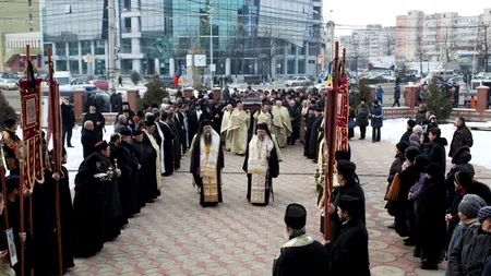Noul Arhiepiscop al Buzăului și Vrancei va fi ales după 40 de zile. Care sunt cei doi episcopi cu șanse mari de a fi aleși