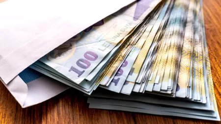 Pensii speciale: Aproximativ 3.000 de persoane nu au plătit contribuții, dar încasează 641 de milioane de lei pe an