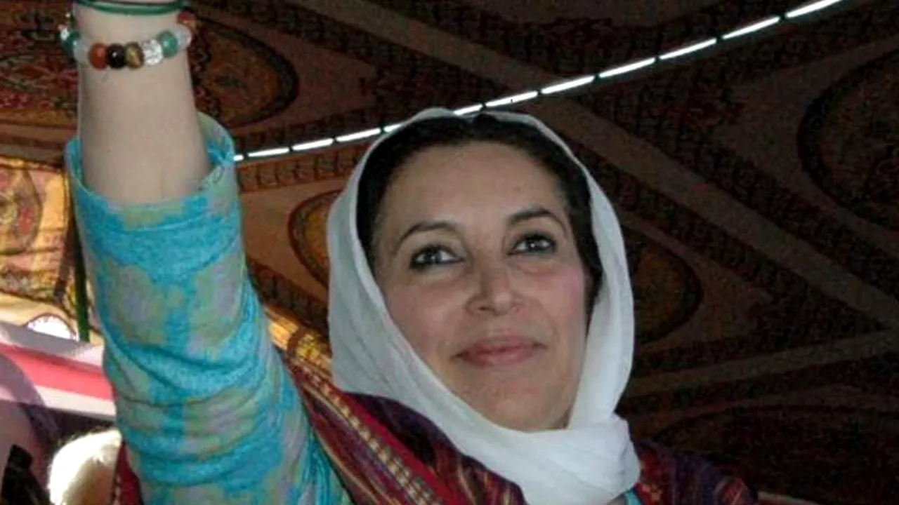 Pervez Musharraf a fost acuzat oficial de uciderea lui Benazir Bhutto