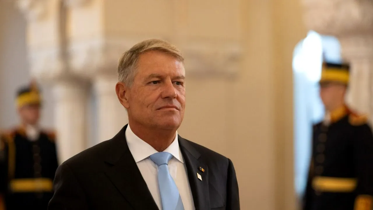 K. Iohannis a semnat mai multe decrete, printre care Legea privind cartea electronică de identitate și OUG privind parteneriatul public-privat
