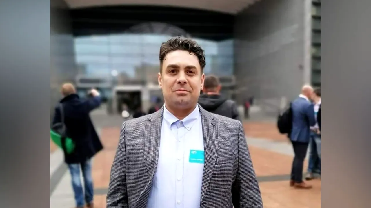 VIDEO | Consilier local din Baia Mare, filmat când amenință un dezvoltator imobiliar / „Ți-l anulez, man”/ Implicarea lui Cherecheș și legătura cu AUR
