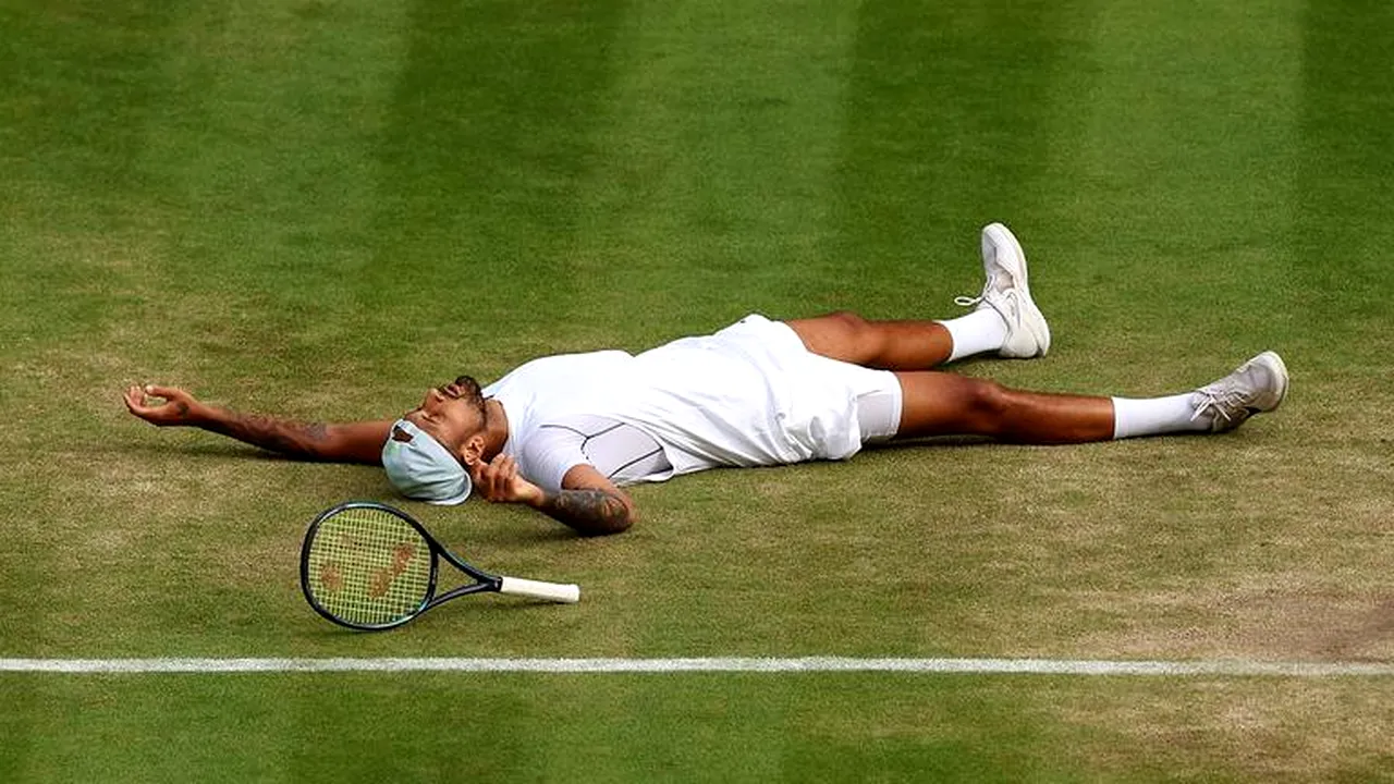 Jucătorul care a declarat că este singurul care-l poate învinge pe Novak Djokovic la Wimbledon, nevoit să se retragă. 