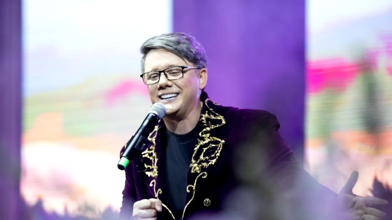 GALERIE FOTO | Paul Surugiu-Fuego, concert la Sala Palatului: ”Eu sunt artistul care și-a trăit aseară visul de-o viață!”