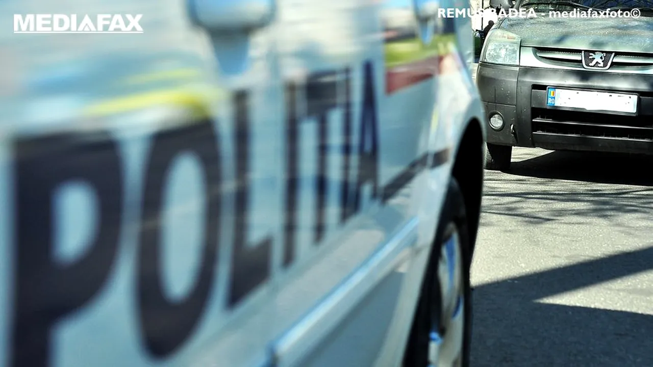 Coliziune în Prahova, pe DN1: Trei persoane au fost rănite într-un accident cu trei mașini implicate / Circulația este întreruptă 