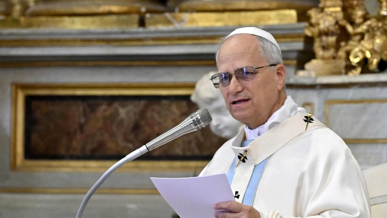 Papa Leon al XIV-lea, MESAJ pentru Putin și Trump, înaintea întâlnirii din Alaska: 