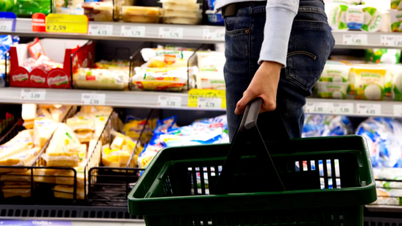 ANPC a verificat magazinele unui mare hypermarket și a propus închiderea temporară a două unități / Reacția retailerului