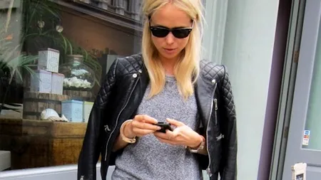 Copiii care folosesc în exces telefoanele mobile sunt mai puțin sociabili - STUDIU