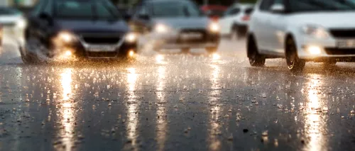 Ploile abundente amenință România! Cod galben de vremea rea în mai multe zone din țară. Prognoza meteo actualizată pentru București