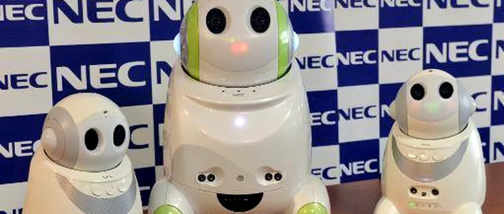 Cum arată PaPeRo mic, un nou robot de companie