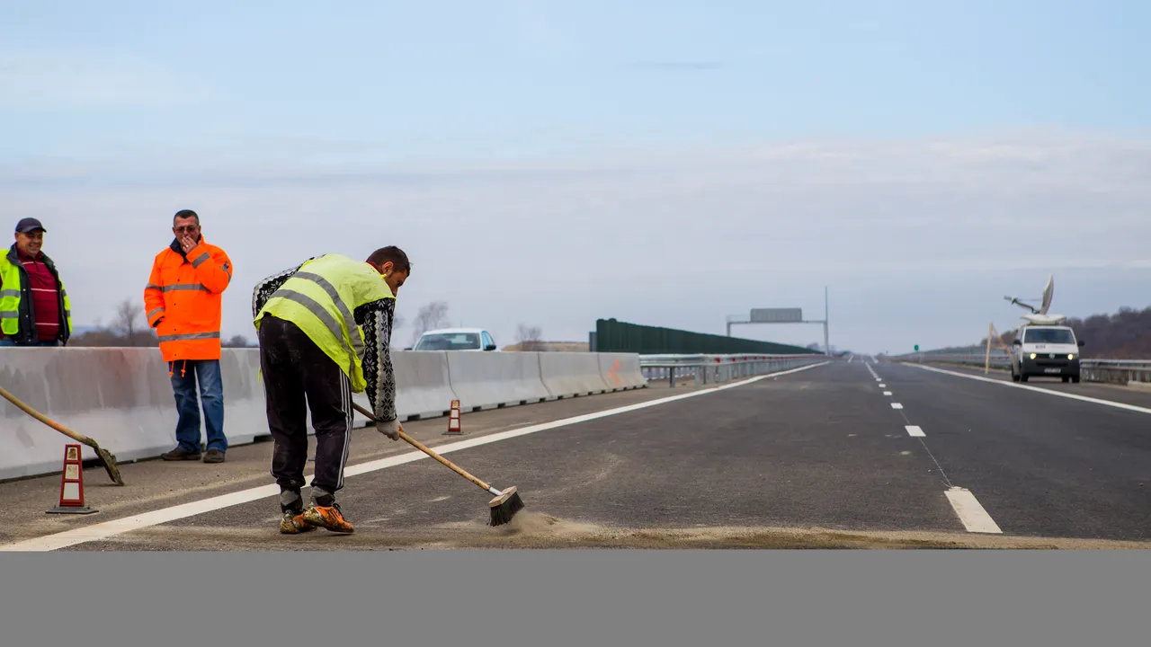 SUMA URIAȘĂ care s-a dat mită în România. Banii ar fi ajuns pentru cofinanțarea construcției de autostrăzi pentru trei ani