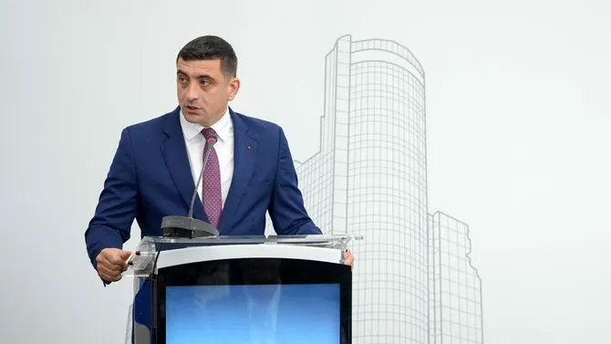 George Simion, față în față cu oamenii de afaceri, la CCIR / Nicușor Dan nu a venit. George Simion și-a prezentat diploma de BAC