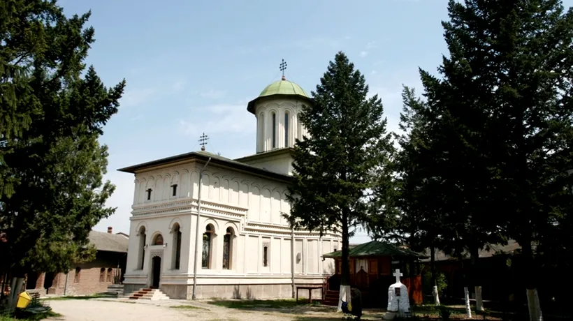 Răspunsul Patriarhiei după articolul din Gândul.info: Statul susține financiar cultele întrucât averile mănăstirilor sunt în posesia acestuia