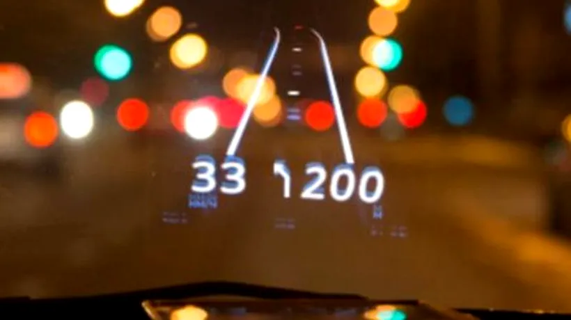 Aplicația de iPhone care transformă parbrizul mașinii într-un sistem de navigație. VIDEO