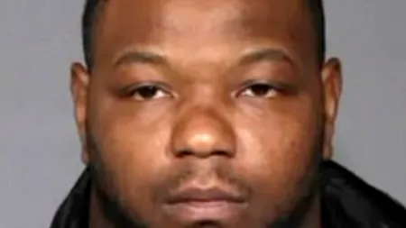 S-a dat drept constructor și a intrat în apartamentul unei femei. După ce a jefuit-o, a silit-o să aleagă între trei variante îngrozitoare. A ales violul