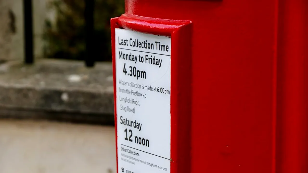 Un multimilionar român condamnat pentru o evaziune de 80 de milioane € a ajuns la sapă de lemn! A emigrat în Marea Britanie, unde lucrează ca poștaș! (EXCLUSIV)