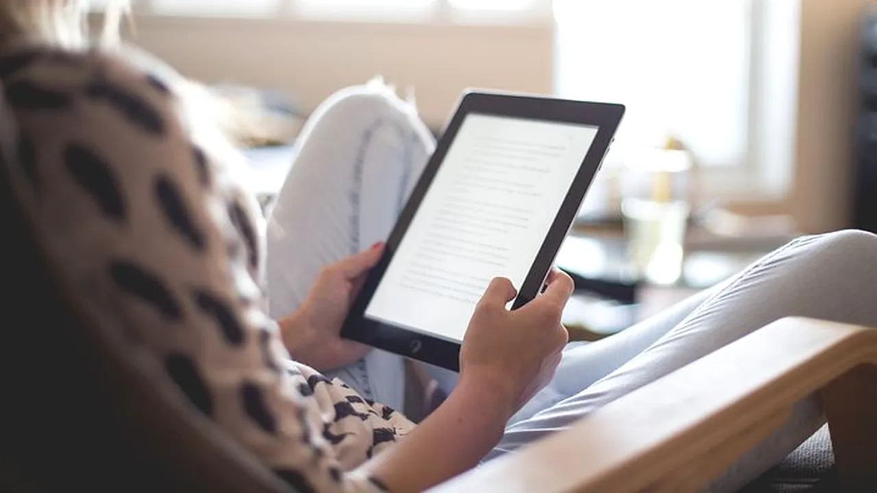 TVA-ul la vânzarea cărților în format electronic va fi redus la 5%. Legea a trecut de Parlament