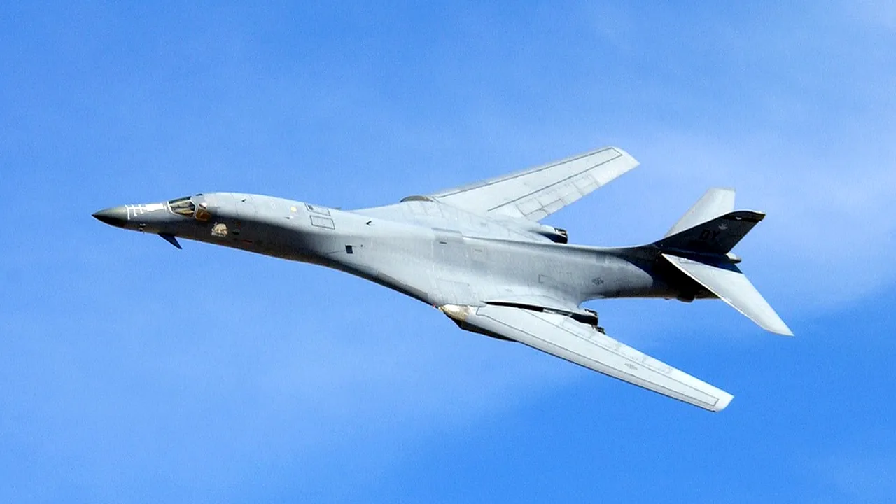 SUA trimit bombardiere B-1B să survoleze Peninsula Coreeană, după testele nucleare de la Phenian: Dacă este nevoie, vom răspunde cu o forță rapidă, letală și absolut copleșitoare