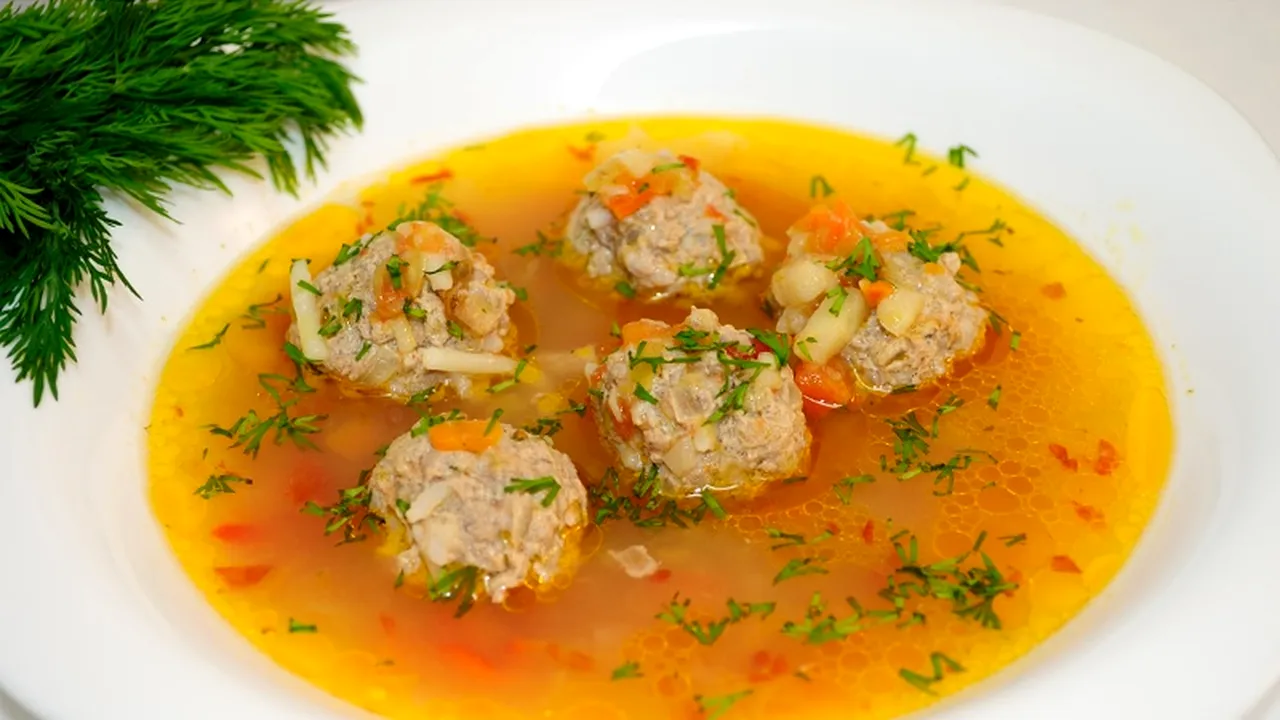 Rețetă ciorbă de perișoare. Trei modalități simple de a prepara una dintre cele mai apreciate ciorbe