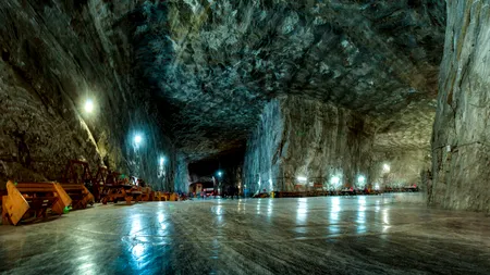 Salina Ocnele Mari: Unul dintre cele mai vizitate orașe SUBTERANE din Europa are o istorie bazată pe „aurul alb”