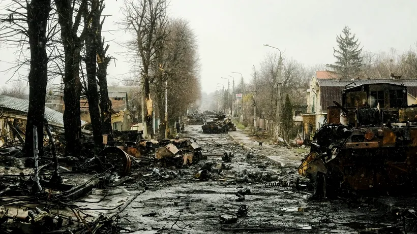 FOTO | Reacție halucinantă a Moscovei la masacrul comis de soldații ruși în Bucea: „O provocare a armatei şi radicalilor ucraineni” / Groapă comună cu 57 de morți, găsită în localitatea ucraineană