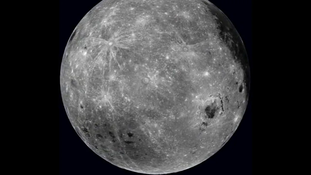 Luna este mult mai tânără decât se credea