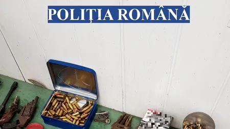 Șapte pistoale, arme cu aer comprimat, aproape 2.000 de cartușe, ridicate de la traficanți de arme în Buzău