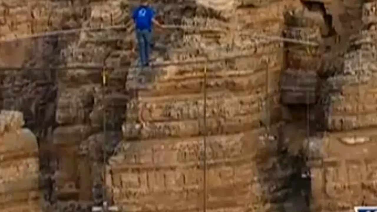 VIDEO - Primul om care a traversat Marele Canion din SUA pe sârmă