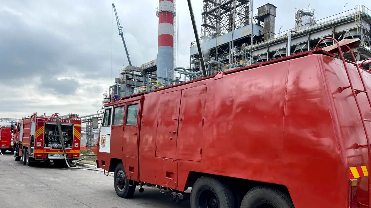 A fost prins bărbatul care a incendiat mai multe ghene și cabluri ale unor operatori de tv, internet și telefonie în Ploiești (UPDATE)