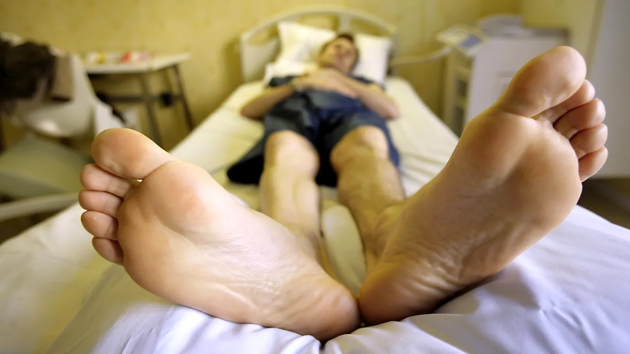 Un pacient internat la Spitalul Sebeș riscă 5 ani de închisoare după ce a sustras un APARAT medical din unitate. Credea că „s-a scos” cu un aspirator