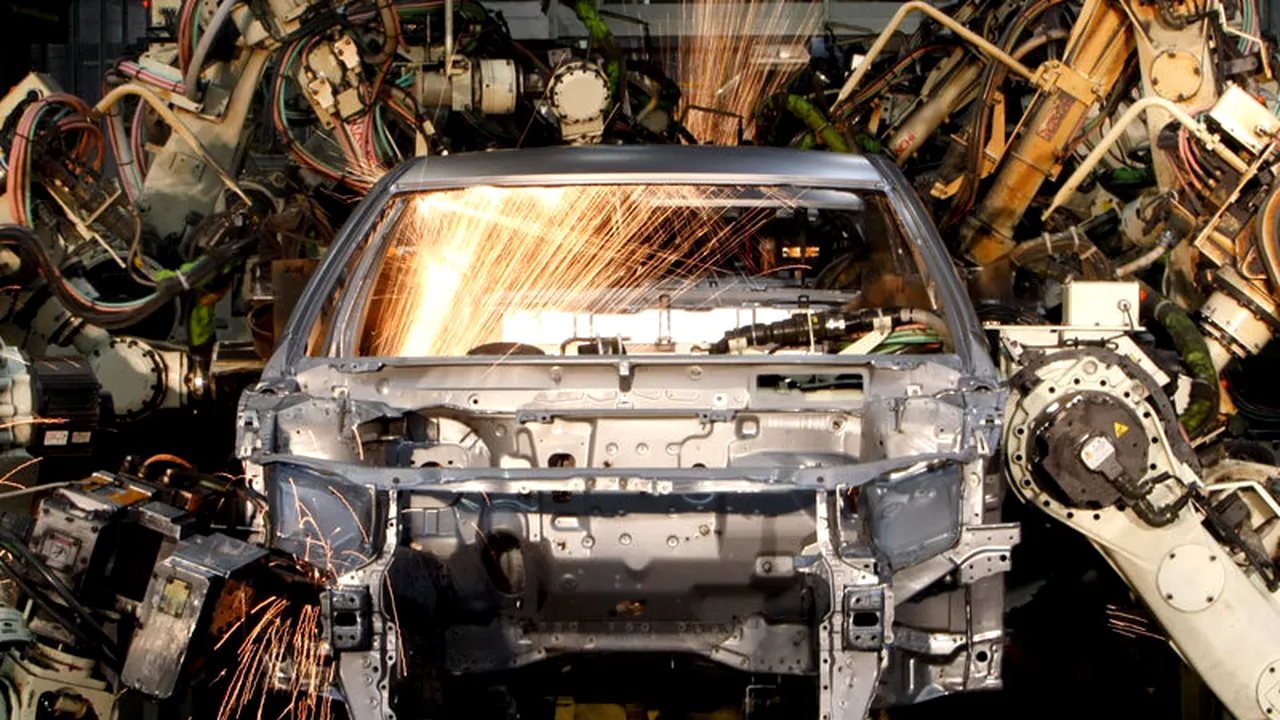 Toyota a revenit pe primul loc în topul producătorilor auto, devansând General Motors