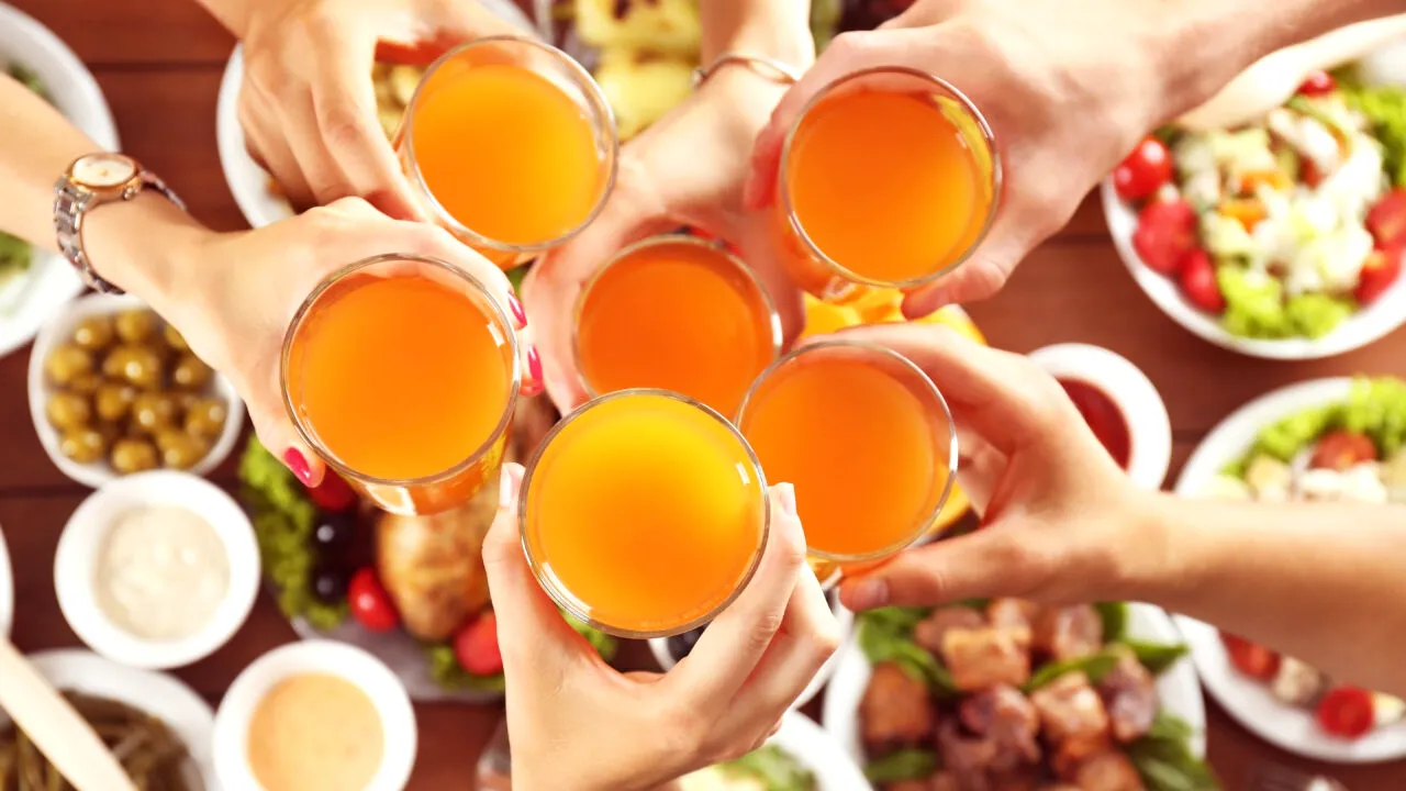 Sucurile naturale sunt mult mai PERICULOASE decât se credea. La 3 zile după consum, efectele sunt devastatoare