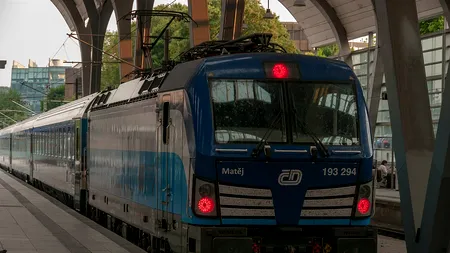 Patru morți și zeci de răniți într-un accident feroviar petrecut în Cehia/COLIZIUNE frontală între un tren de pasageri și un convoi de mărfuri