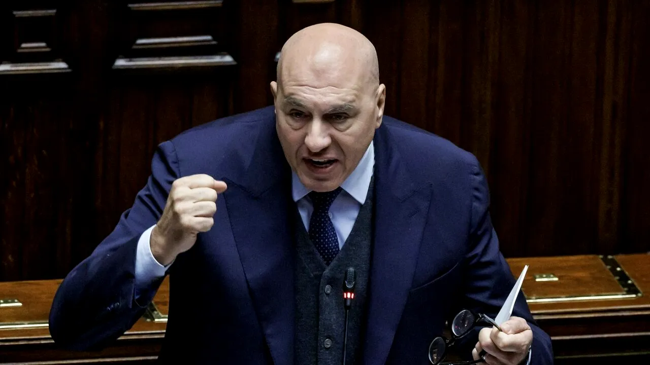 Italia refuză trimiterea de trupe europene în Groenlanda. Ministrul Apărării ironizează misiunea: „Sună ca începutul unei glume”