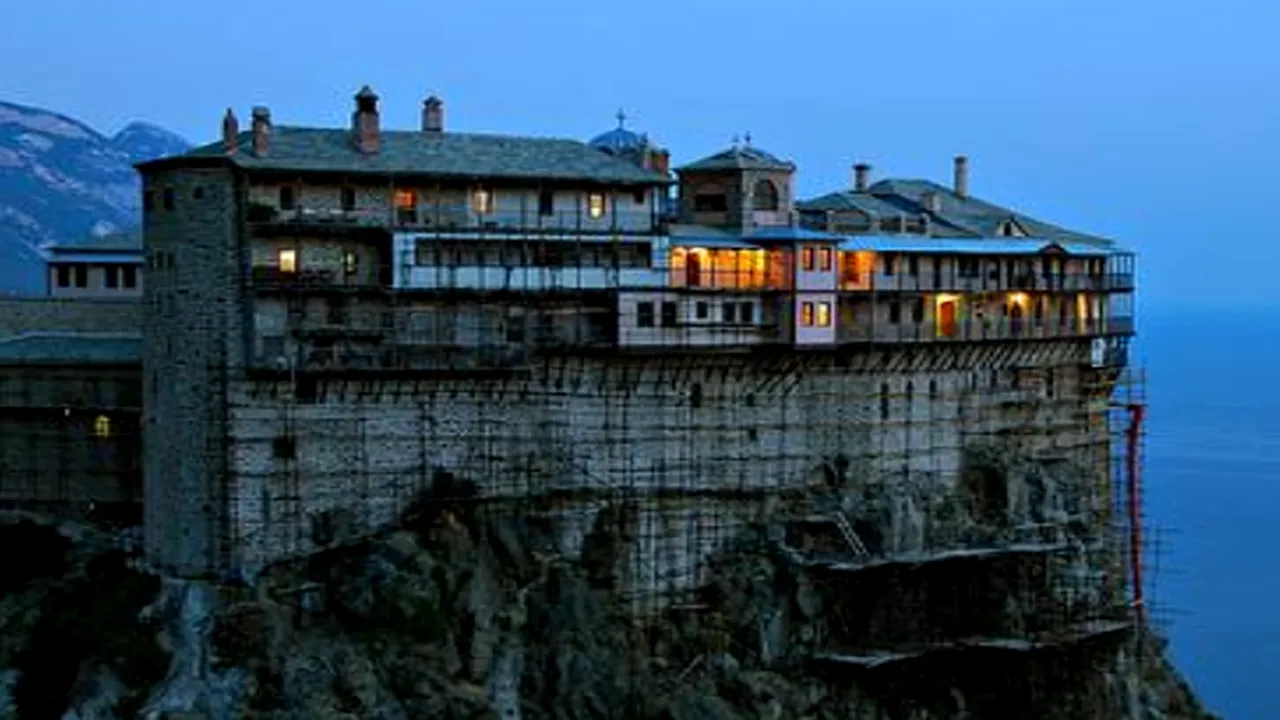 „Omul e un animal care râde