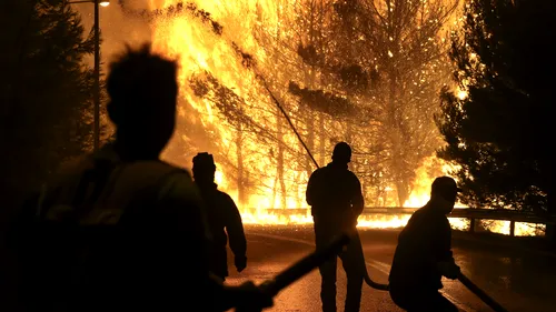 Vacanțele în Grecia, COMPROMISE. MAE: Risc major de incendiu în Republica Elenă. Populația evacuată.