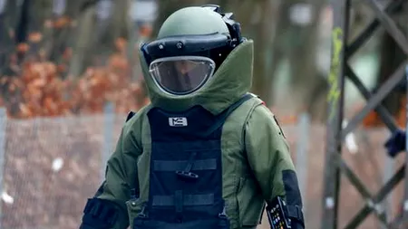 Zeci de mii de persoane au fost evacuate din Koln pentru dezamorsarea unei bombe de o tonă