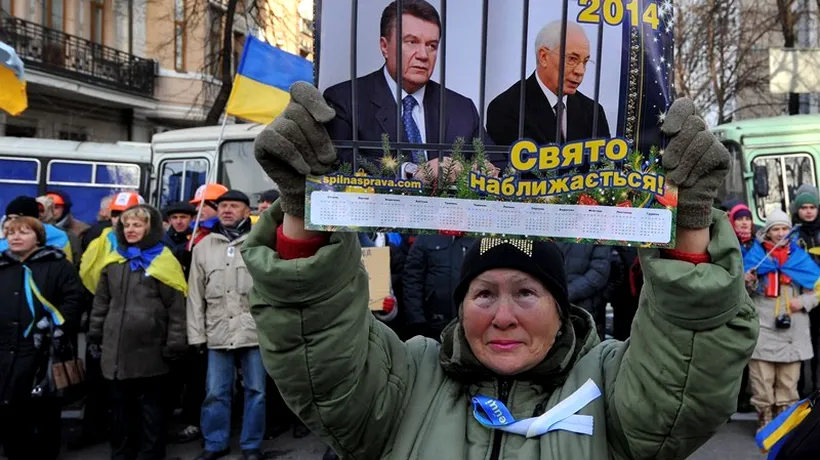 CRIZA DIN UCRAINA. UE a blocat averile a 18 oficiali ucraineni, printre care Ianukovici și Azarov