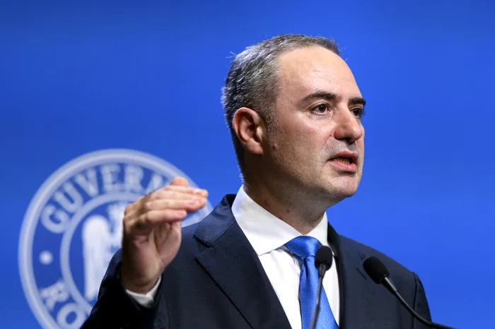Nazare Dobânda la care se împrumută România pe 10 ani a urcat rapid la 7,3% în ultimele zile, de la aproximativ 6,7% la jumătatea lunii aprilie