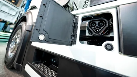 Compania auto care a primit comandă pentru 1.000 de camioane electrice de la cel mai mare producător mondial de ciment