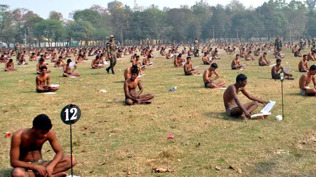 Soluția găsită de o școală militară pentru a opri copiatul la examenul de admitere