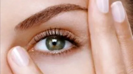 Top 5 remedii naturale pentru estomparea cearcănelor